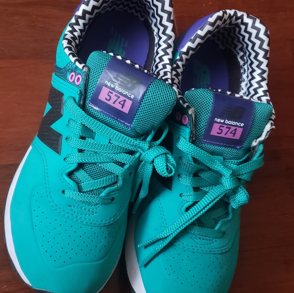 574's